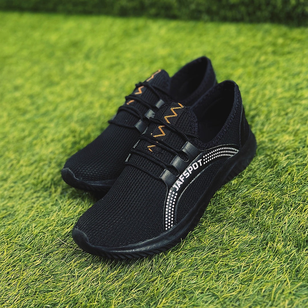 Men Training Sneakers Black
